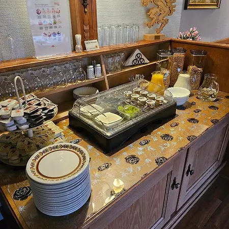 Haus Schweighofer ホームステイ *