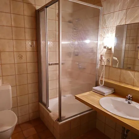 Haus Schweighofer ホームステイ *